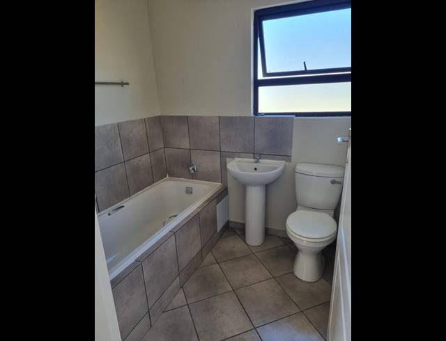 3 BEDROOM HOUSE FOR SALE IN WINDMILL PARK